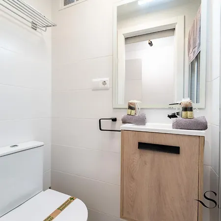 2br Centro, Walk To Everything Διαμέρισμα *